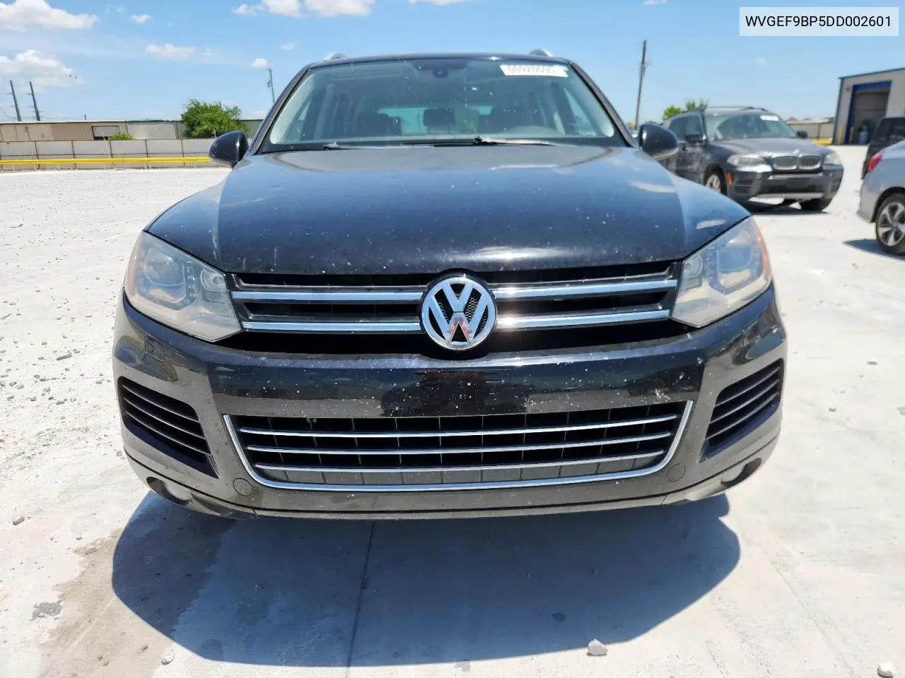 2013 Volkswagen Touareg V6 VIN: WVGEF9BP5DD002601 Lot: 60920695