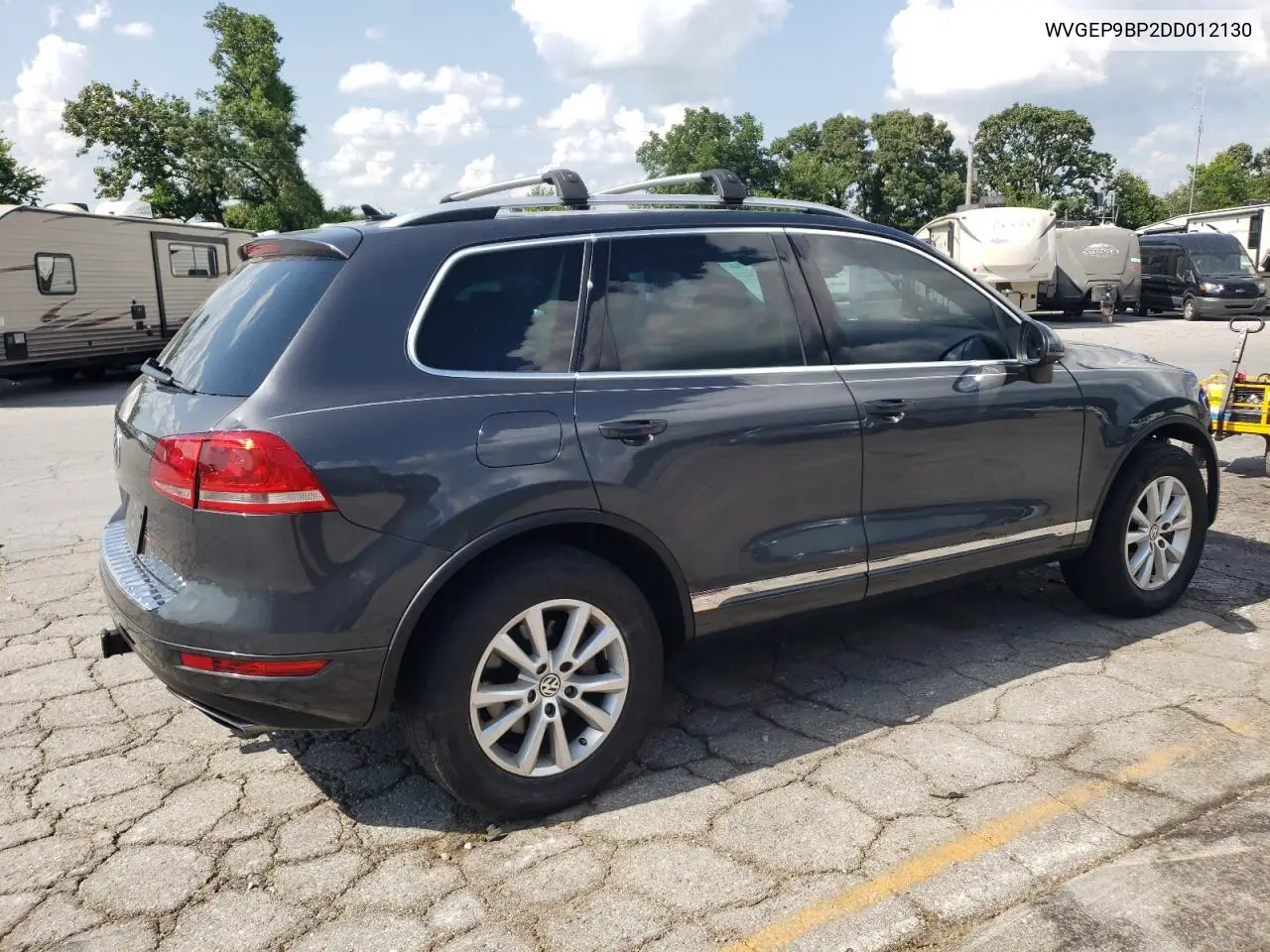 2013 Volkswagen Touareg V6 Tdi VIN: WVGEP9BP2DD012130 Lot: 61553095