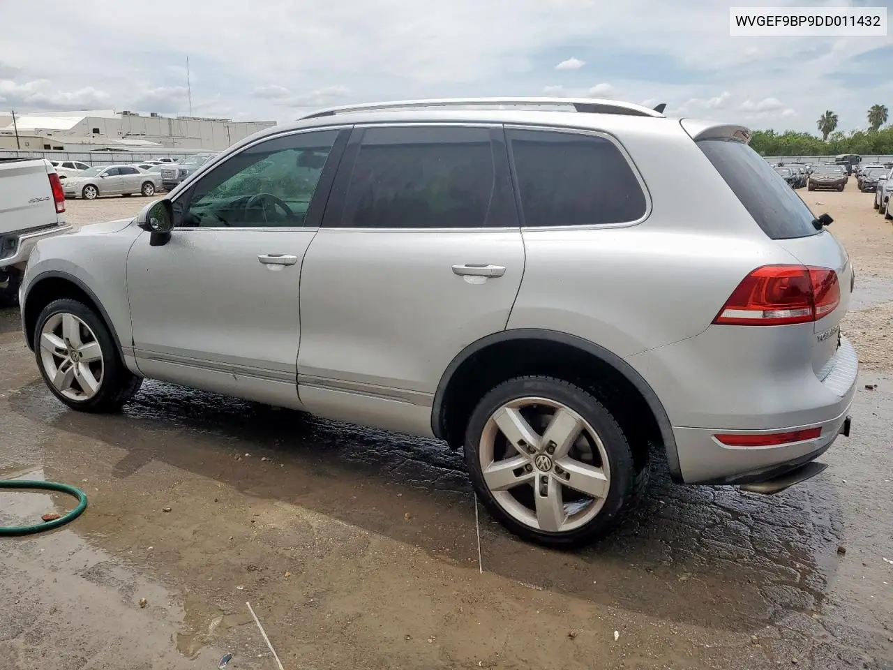 2013 Volkswagen Touareg V6 VIN: WVGEF9BP9DD011432 Lot: 61800405