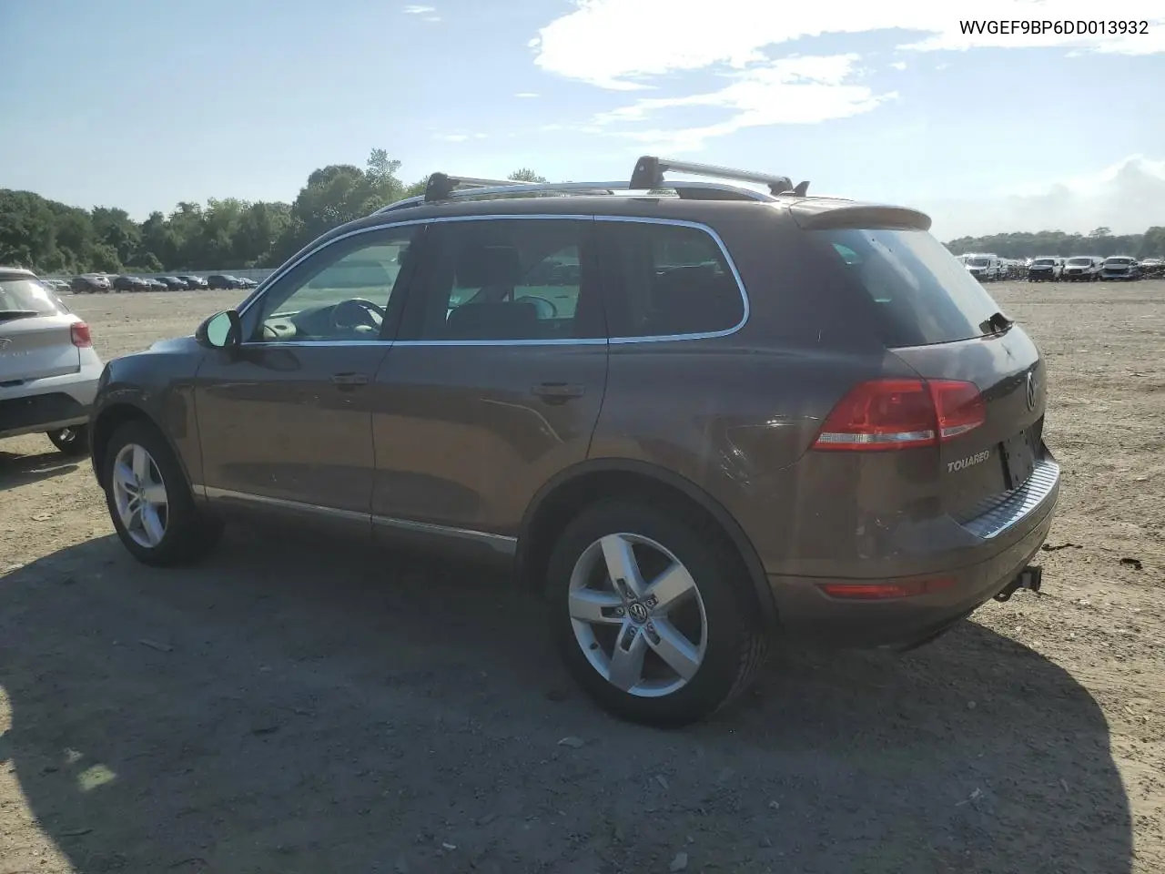 2013 Volkswagen Touareg V6 VIN: WVGEF9BP6DD013932 Lot: 62047945