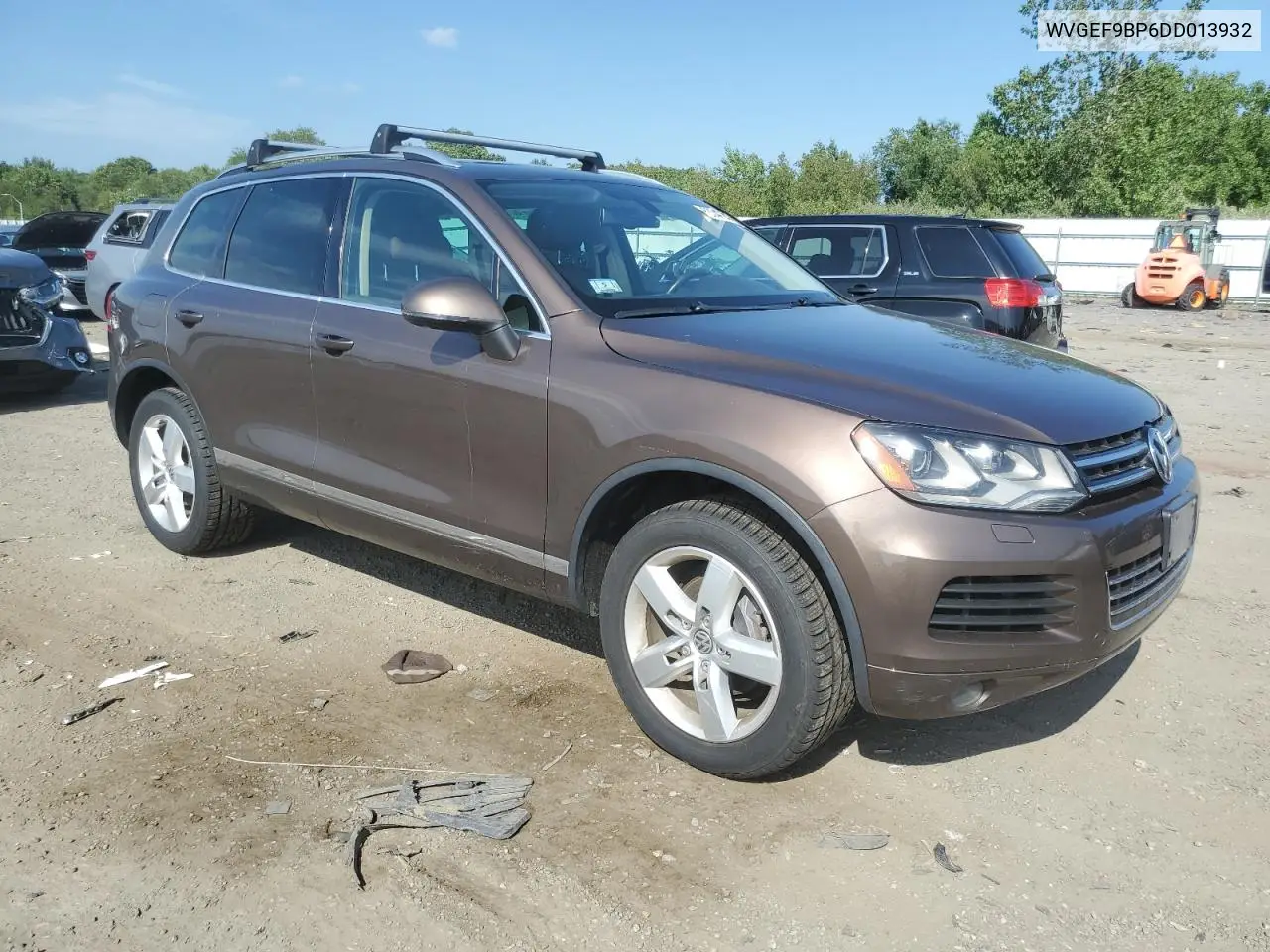 2013 Volkswagen Touareg V6 VIN: WVGEF9BP6DD013932 Lot: 62047945