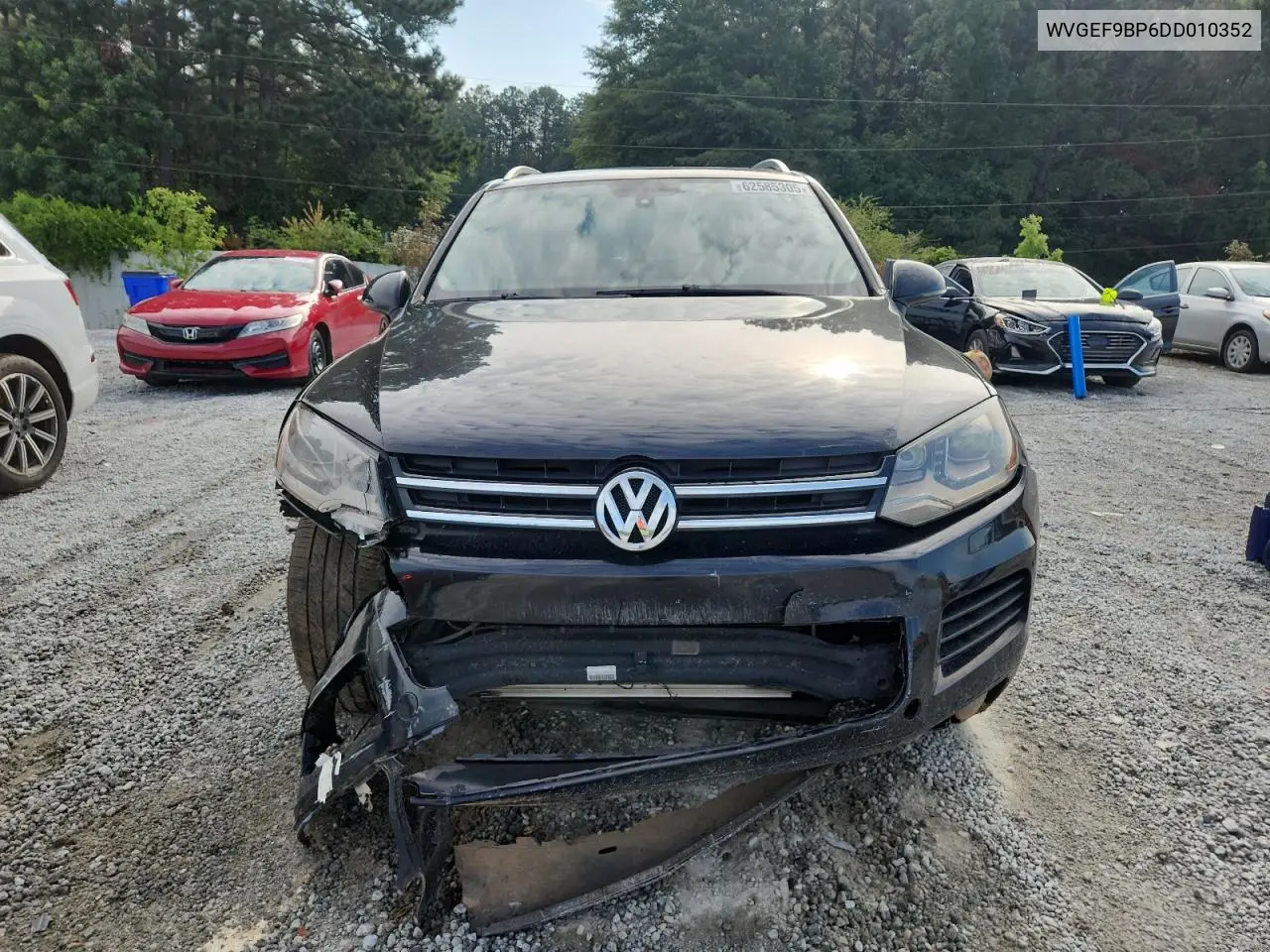 2013 Volkswagen Touareg V6 VIN: WVGEF9BP6DD010352 Lot: 62585305