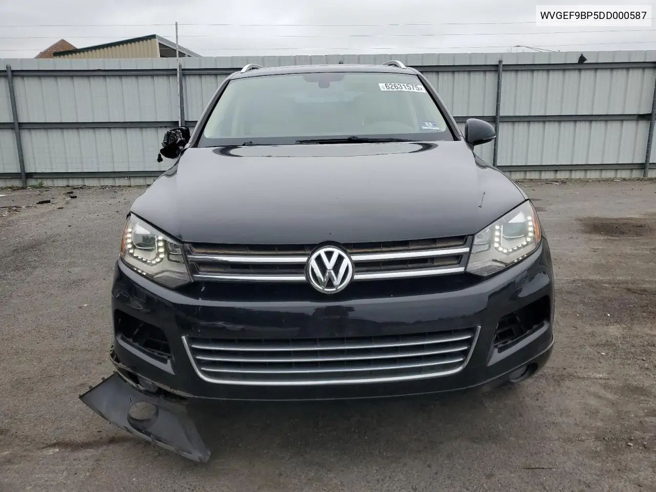 2013 Volkswagen Touareg V6 VIN: WVGEF9BP5DD000587 Lot: 62631575