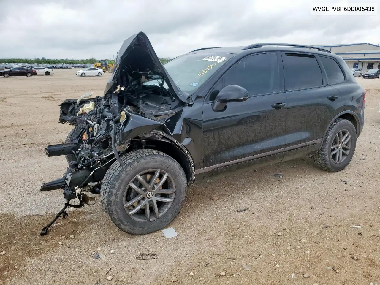 2013 Volkswagen Touareg V6 Tdi VIN: WVGEP9BP6DD005438 Lot: 63470755