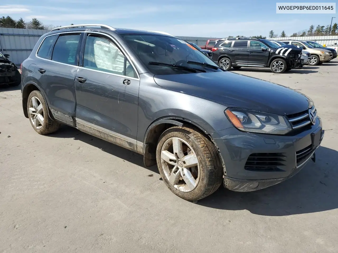 2014 Volkswagen Touareg V6 Tdi VIN: WVGEP9BP6ED011645 Lot: 52738435