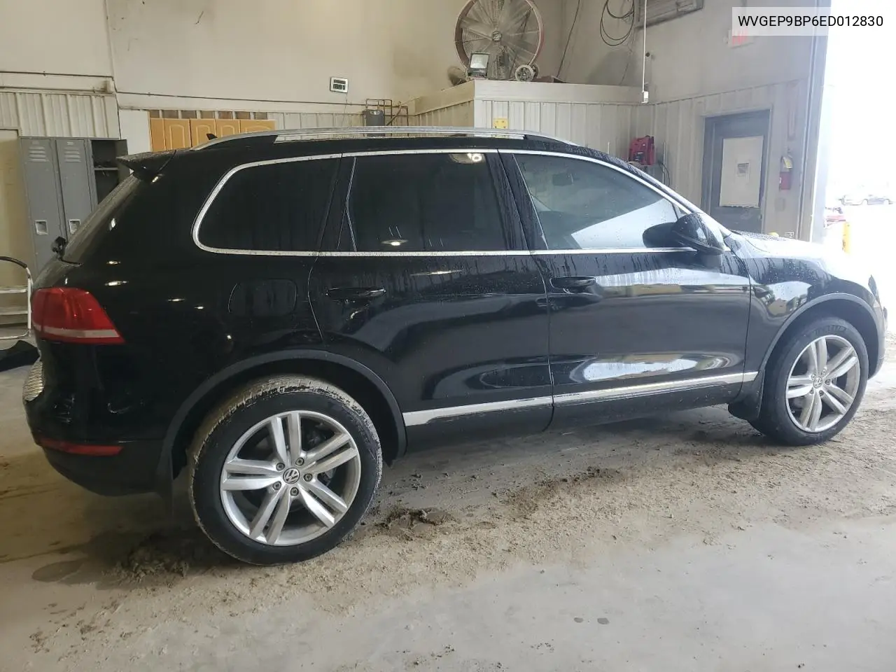 2014 Volkswagen Touareg V6 Tdi VIN: WVGEP9BP6ED012830 Lot: 55021435