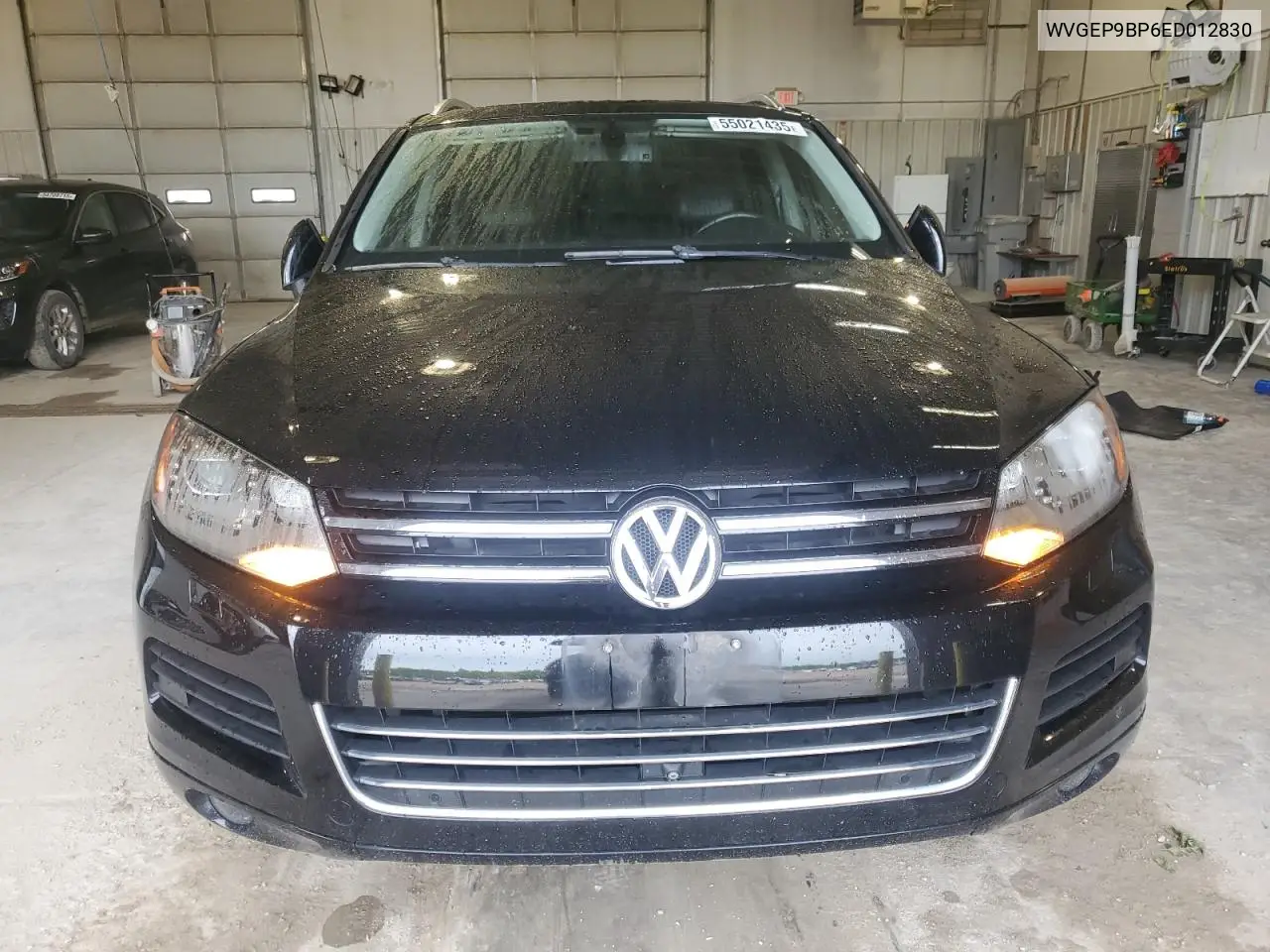 2014 Volkswagen Touareg V6 Tdi VIN: WVGEP9BP6ED012830 Lot: 55021435