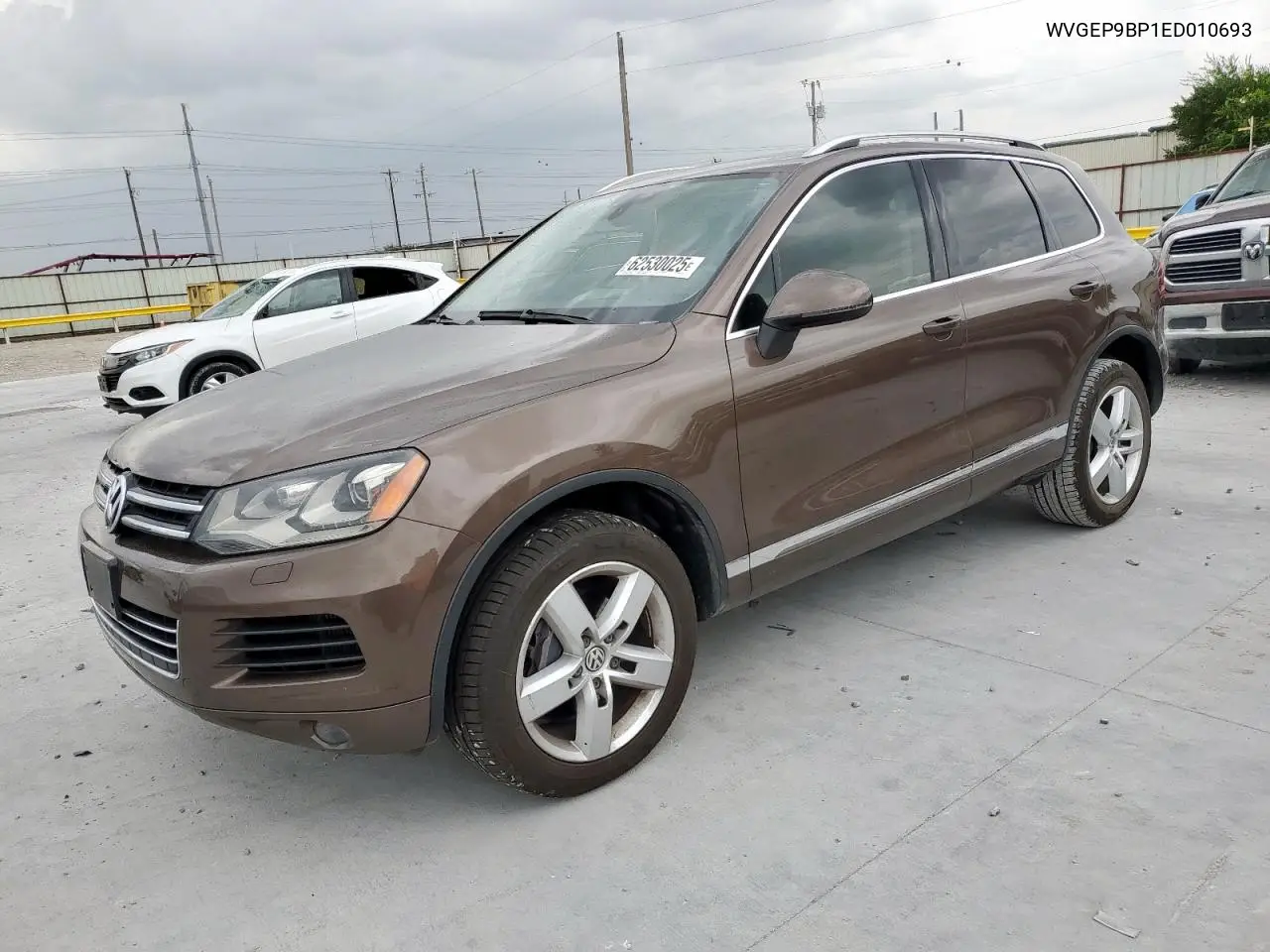 2014 Volkswagen Touareg V6 Tdi VIN: WVGEP9BP1ED010693 Lot: 62530025