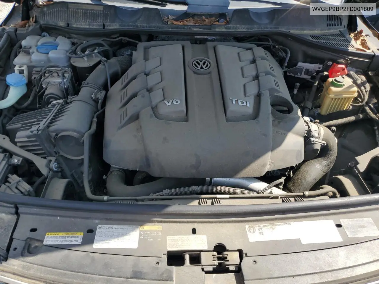 2015 Volkswagen Touareg V6 Tdi VIN: WVGEP9BP2FD001809 Lot: 56397615