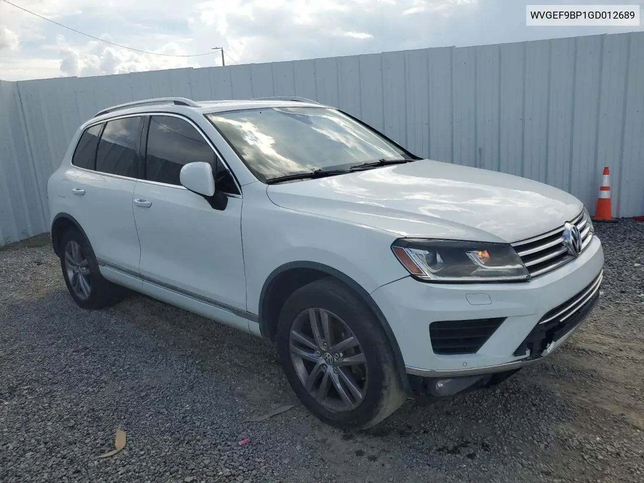 2016 Volkswagen Touareg Sport VIN: WVGEF9BP1GD012689 Lot: 60232115