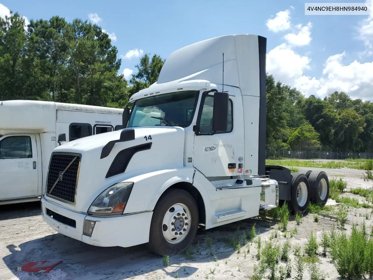 2017 Volvo Vn Vnl VIN: 4V4NC9EH8HN984940 Lot: 62136025