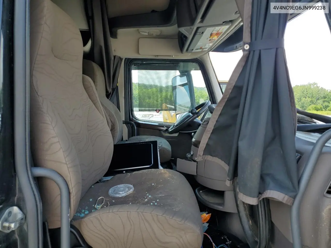 2018 Volvo Vn Vnl VIN: 4V4NC9EG6JN999238 Lot: 62157905