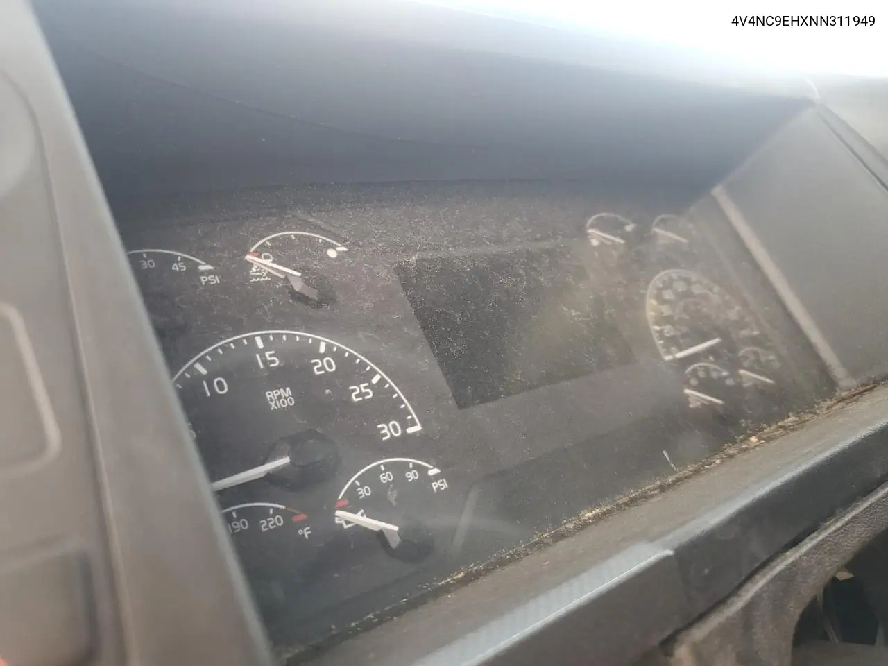 2022 Volvo Vn Vnl VIN: 4V4NC9EHXNN311949 Lot: 62108375