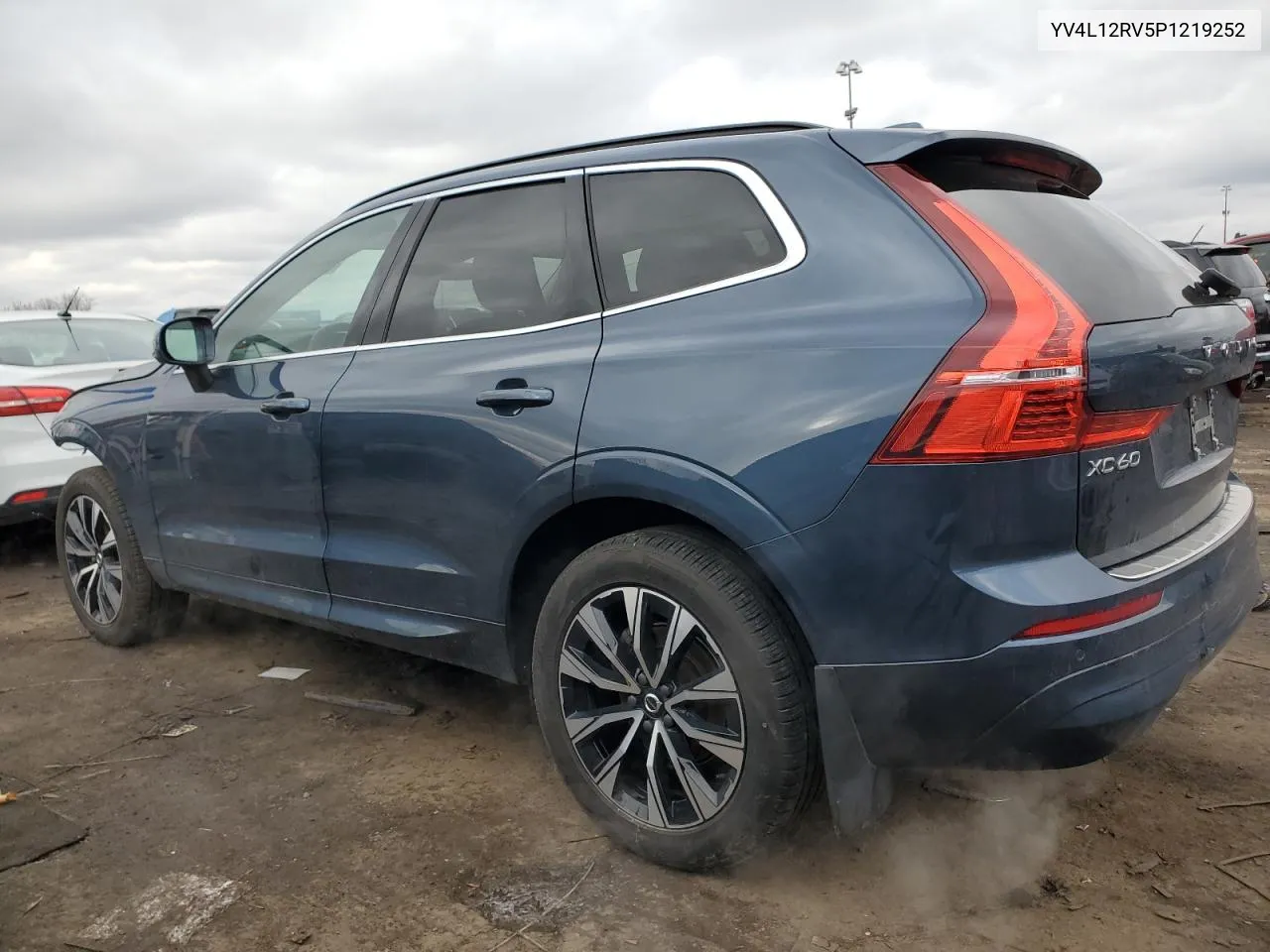 2023 Volvo Xc60 Core VIN: YV4L12RV5P1219252 Lot: 42678435
