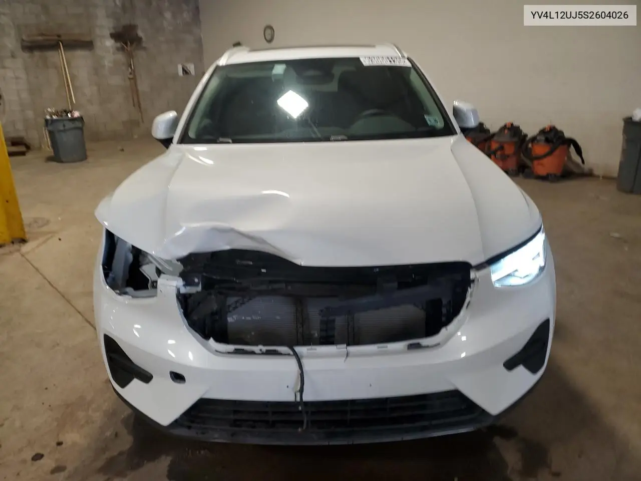 2025 Volvo Xc40 Core VIN: YV4L12UJ5S2604026 Lot: 63060135