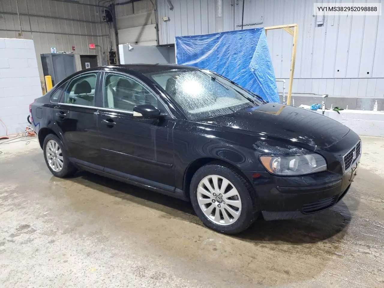 2005 Volvo S40 2.4I VIN: YV1MS382952098888 Lot: 58566355