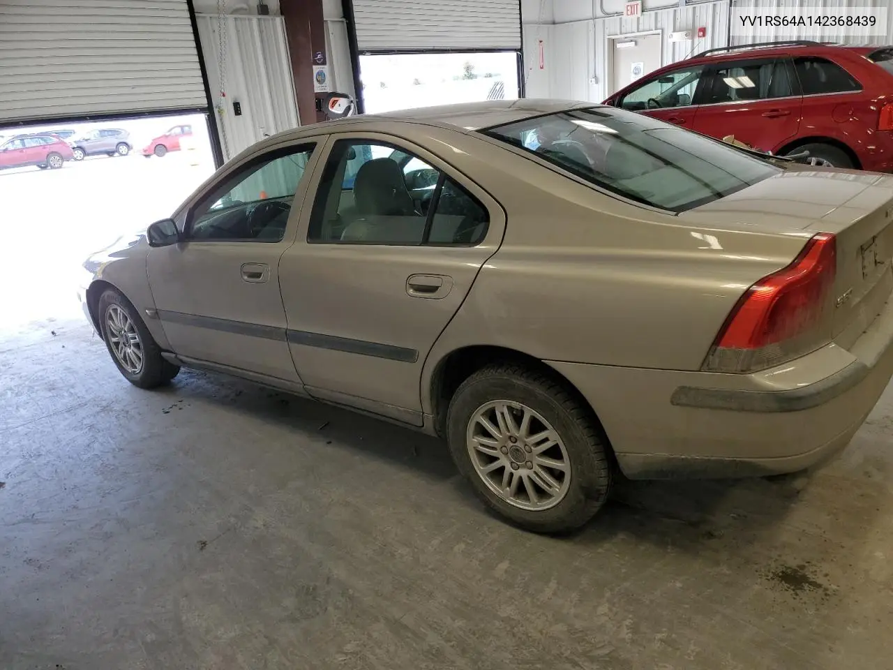 2004 Volvo S60 VIN: YV1RS64A142368439 Lot: 49221755