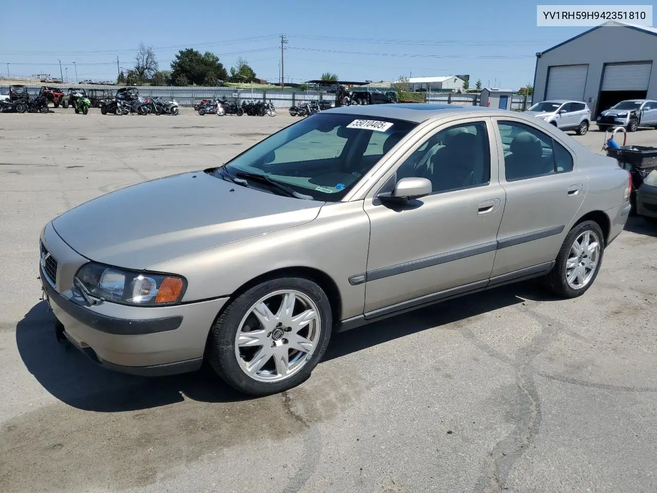 2004 Volvo S60 2.5T VIN: YV1RH59H942351810 Lot: 55010405