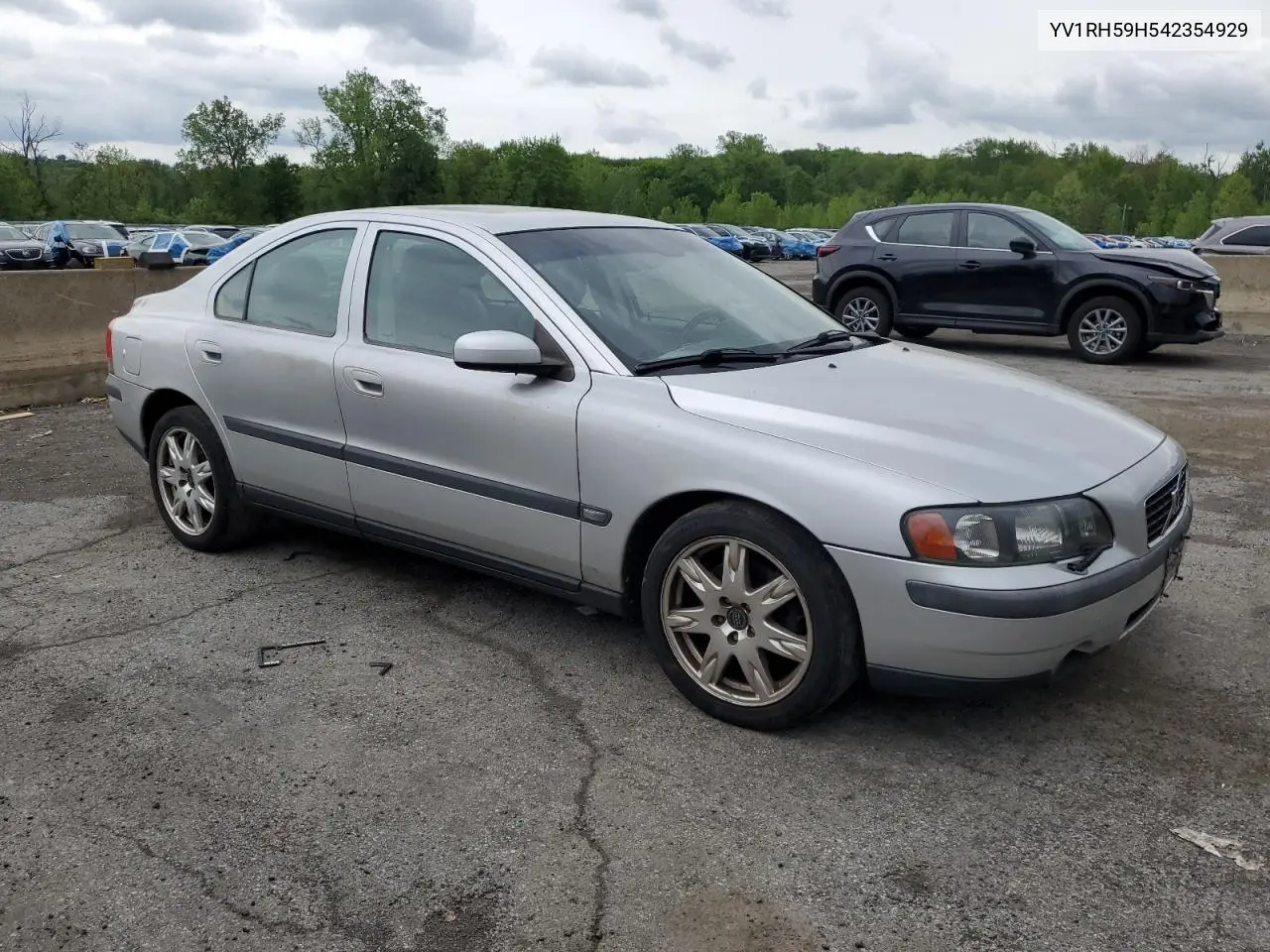 2004 Volvo S60 2.5T VIN: YV1RH59H542354929 Lot: 56684655