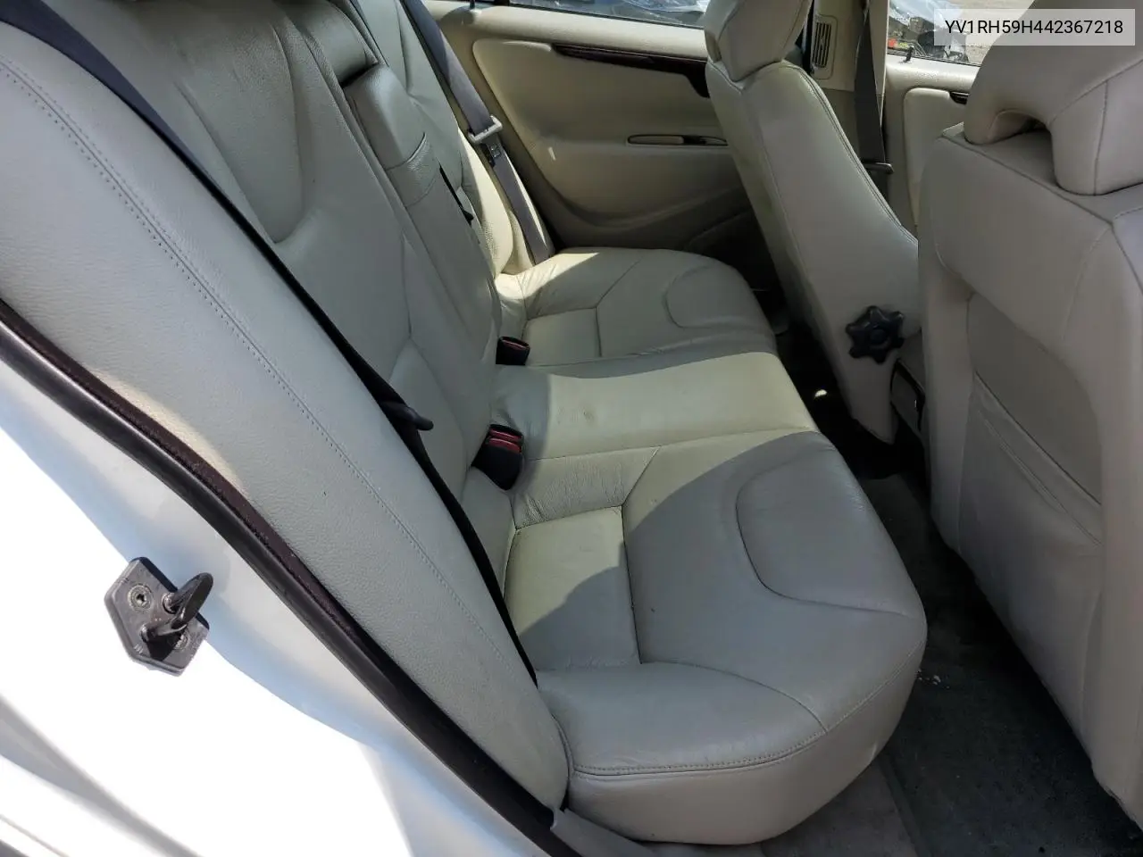 2004 Volvo S60 2.5T VIN: YV1RH59H442367218 Lot: 62094495