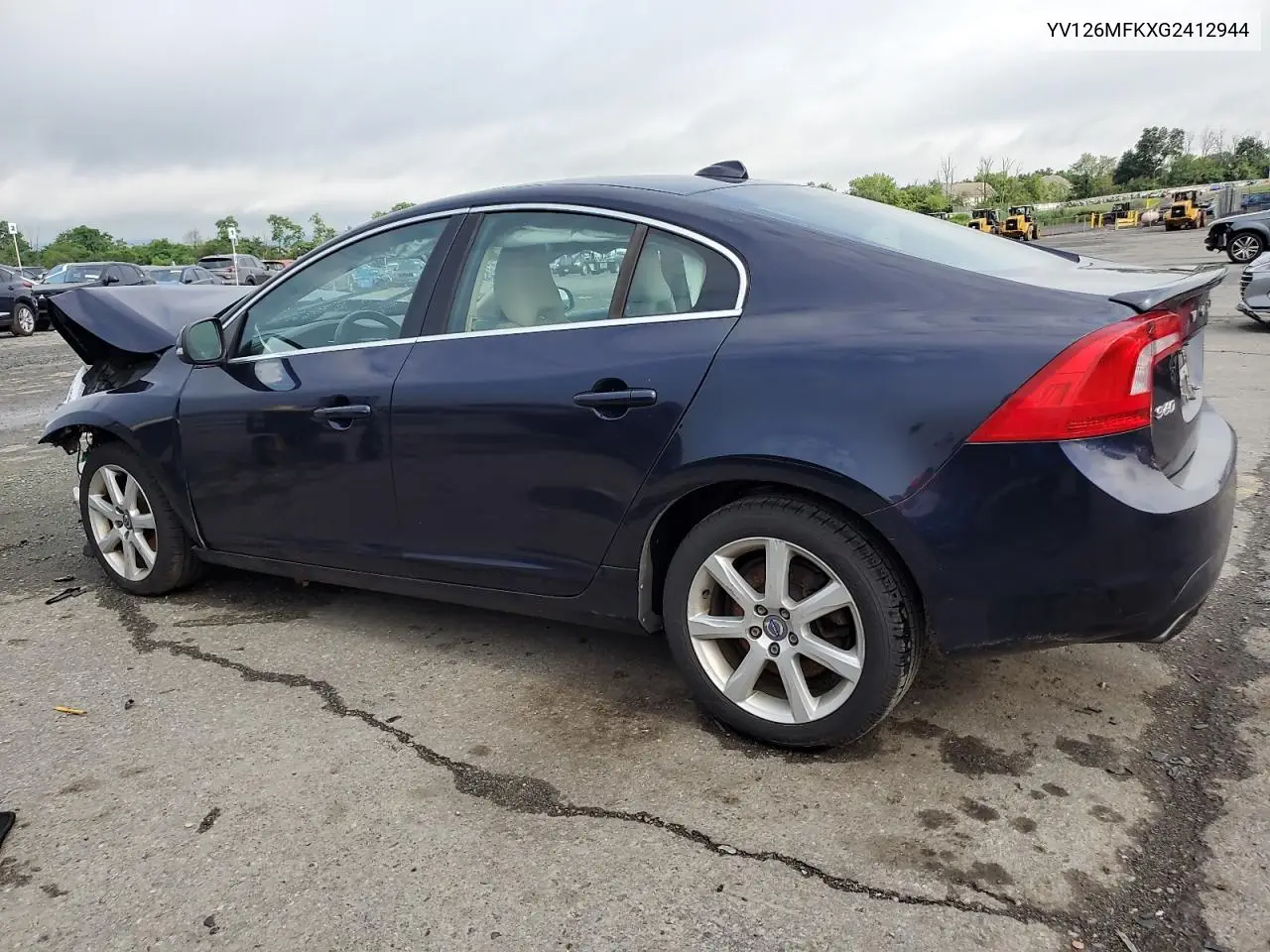 2016 Volvo S60 Premier VIN: YV126MFKXG2412944 Lot: 62945885