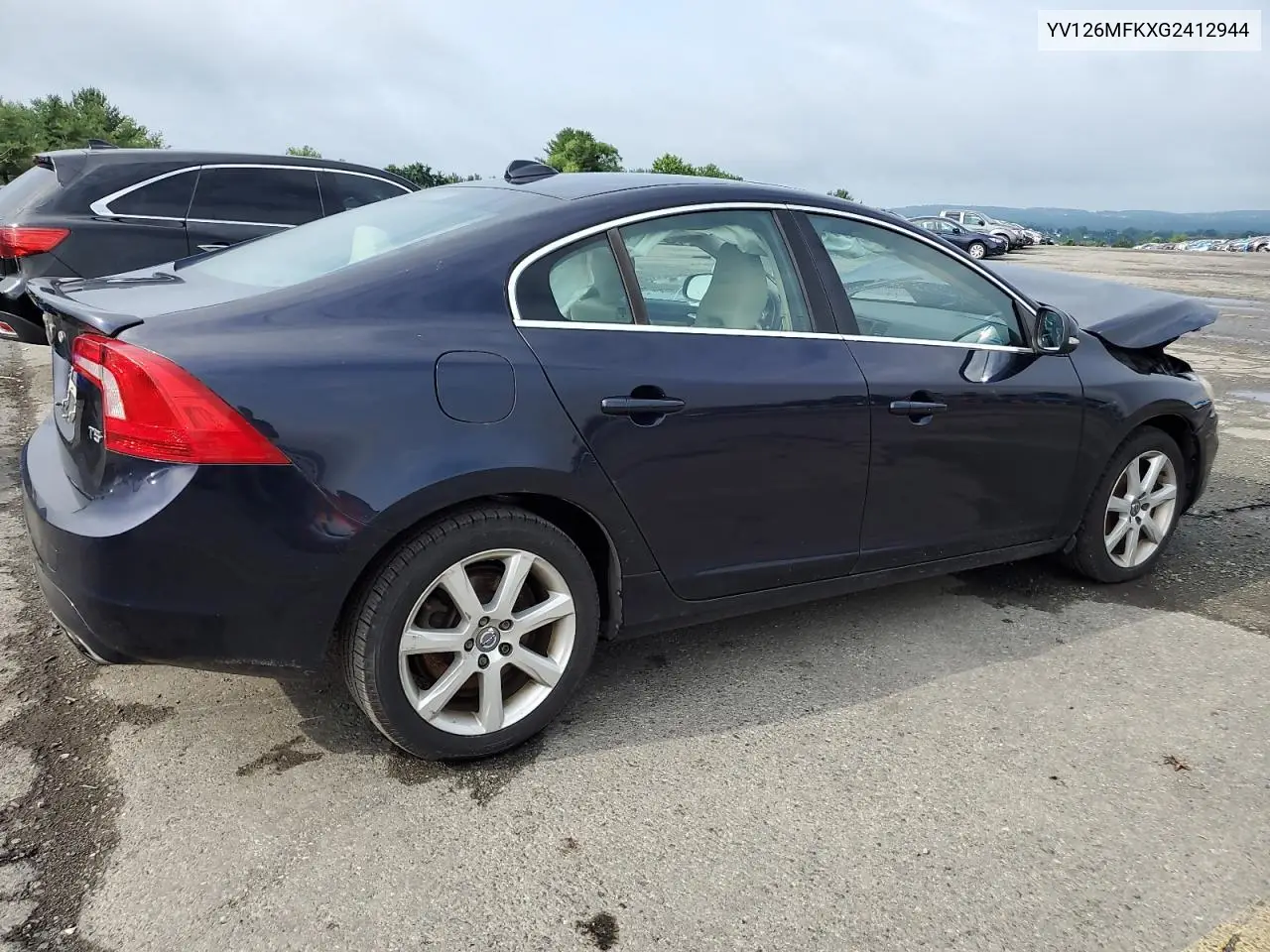 2016 Volvo S60 Premier VIN: YV126MFKXG2412944 Lot: 62945885