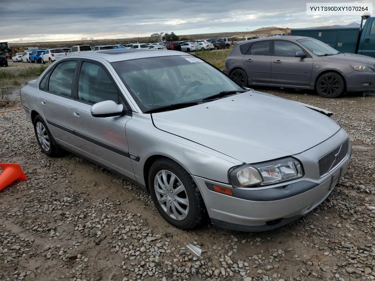 2000 Volvo S80 T6 Turbo VIN: YV1TS90DXY1070264 Lot: 76929394
