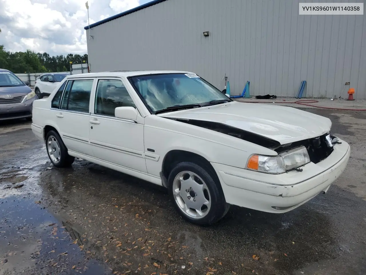 1998 Volvo S90 VIN: YV1KS9601W1140358 Lot: 62652255