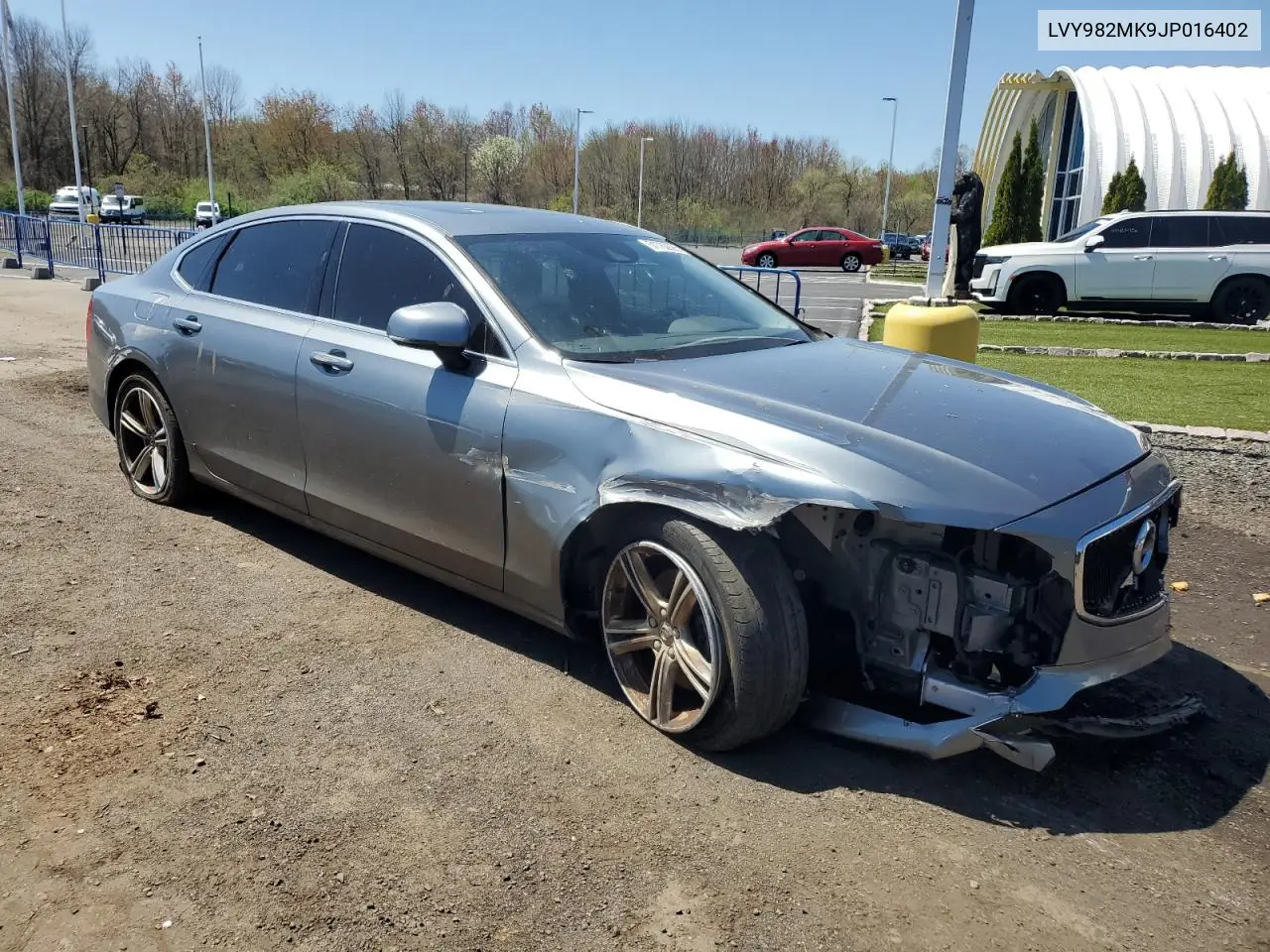 2018 Volvo S90 T5 Momentum VIN: LVY982MK9JP016402 Lot: 51762895