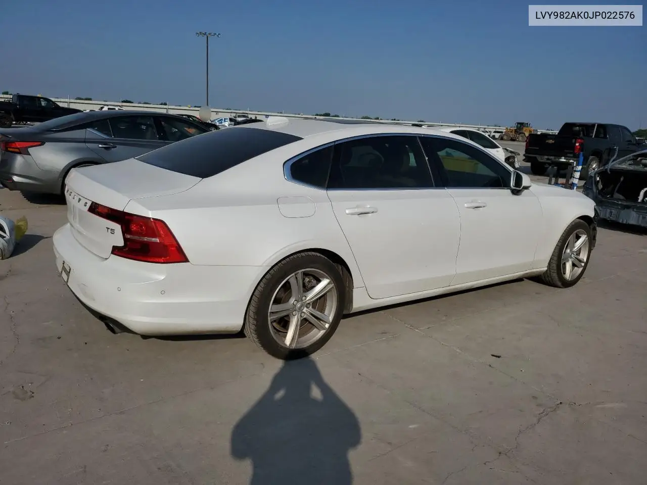2018 Volvo S90 T5 Momentum VIN: LVY982AK0JP022576 Lot: 53158545