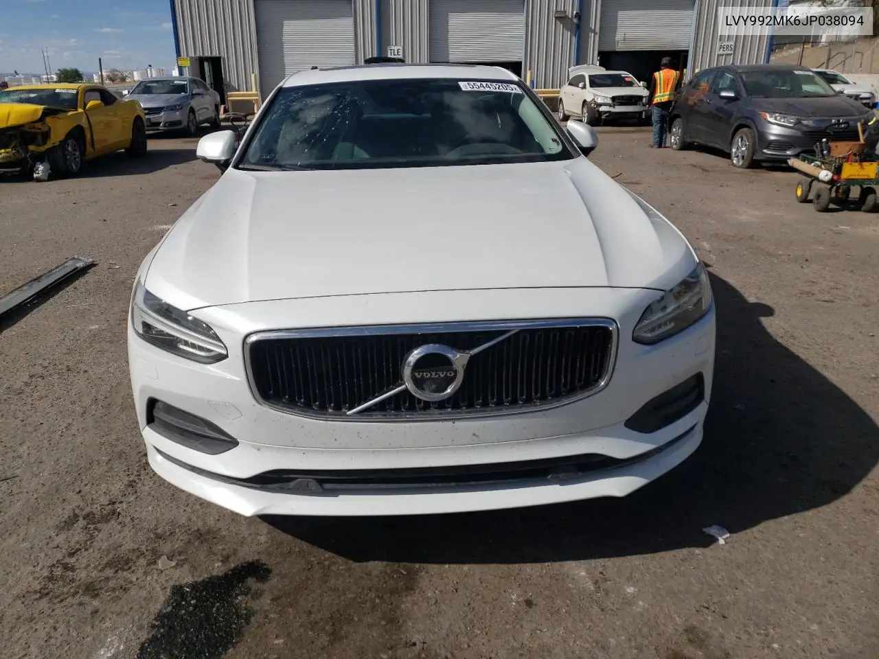 2018 Volvo S90 T6 Momentum VIN: LVY992MK6JP038094 Lot: 55445205