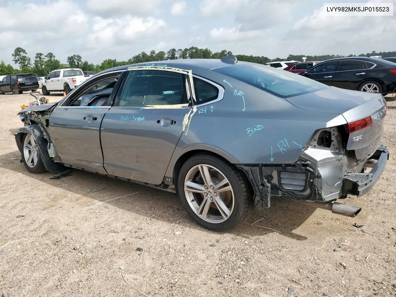 2018 Volvo S90 T5 Momentum VIN: LVY982MK5JP015523 Lot: 61419045