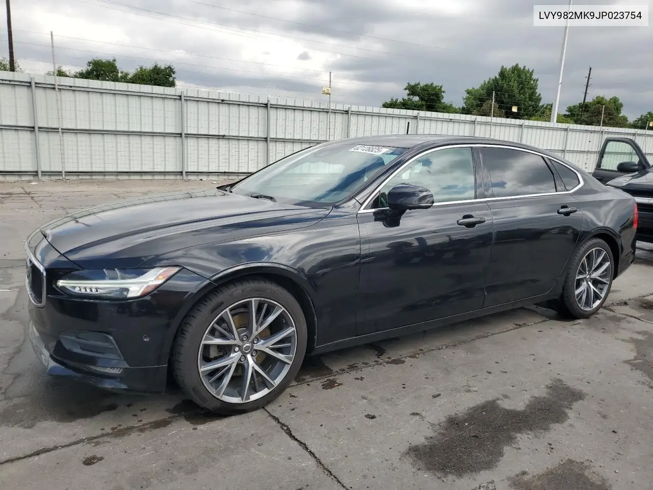 2018 Volvo S90 T5 Momentum VIN: LVY982MK9JP023754 Lot: 62128825