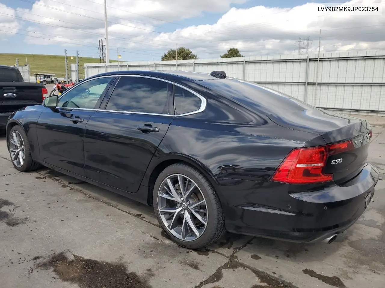 2018 Volvo S90 T5 Momentum VIN: LVY982MK9JP023754 Lot: 62128825