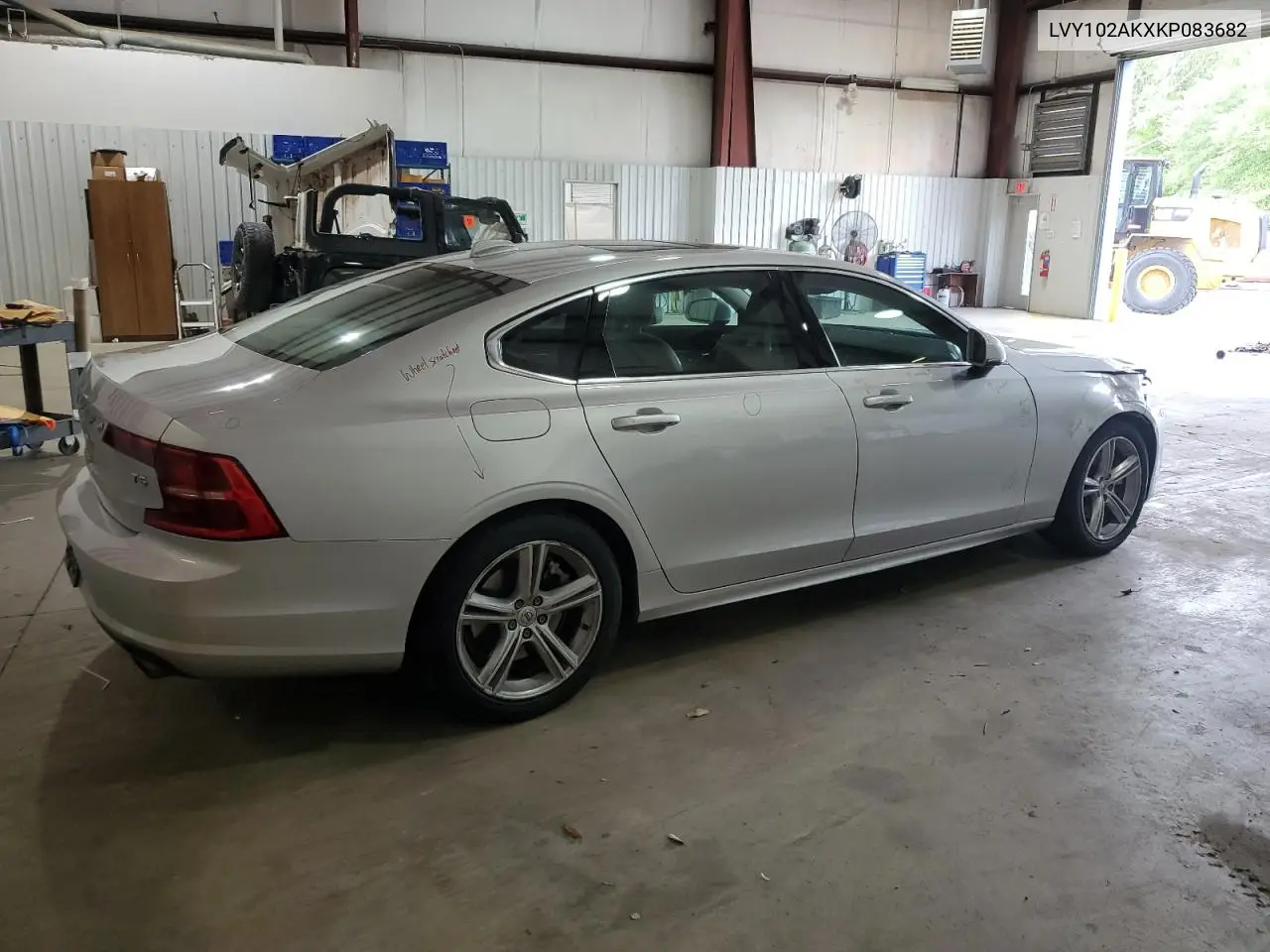 2019 Volvo S90 T5 Momentum VIN: LVY102AKXKP083682 Lot: 51081945