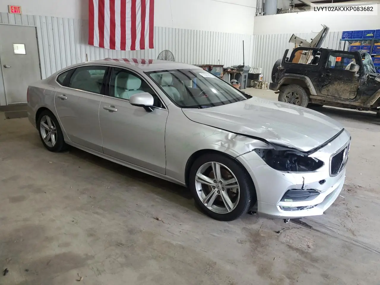 2019 Volvo S90 T5 Momentum VIN: LVY102AKXKP083682 Lot: 51081945
