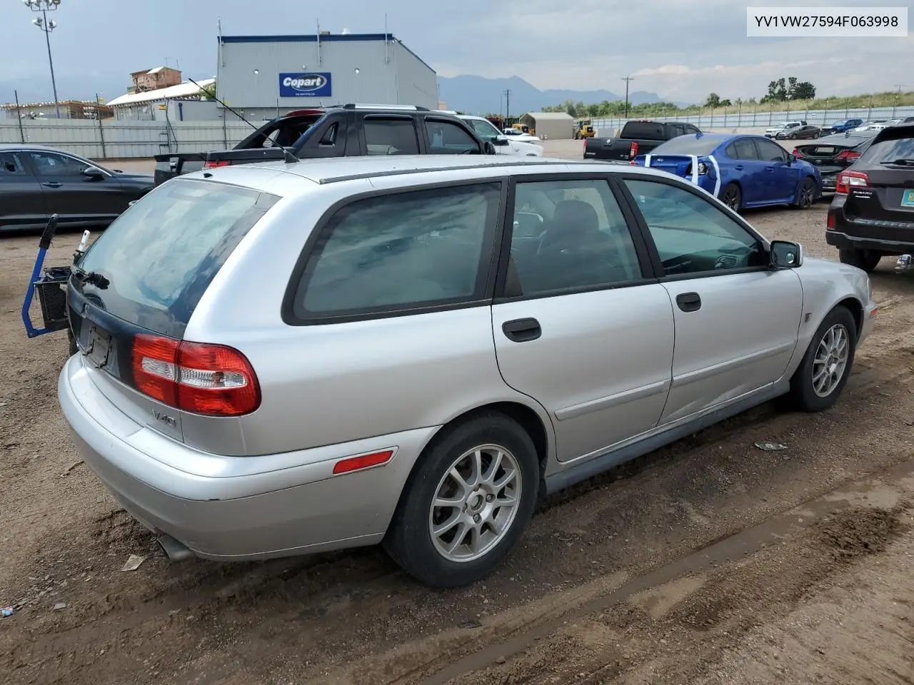 2004 Volvo V40 1.9T VIN: YV1VW27594F063998 Lot: 65352845