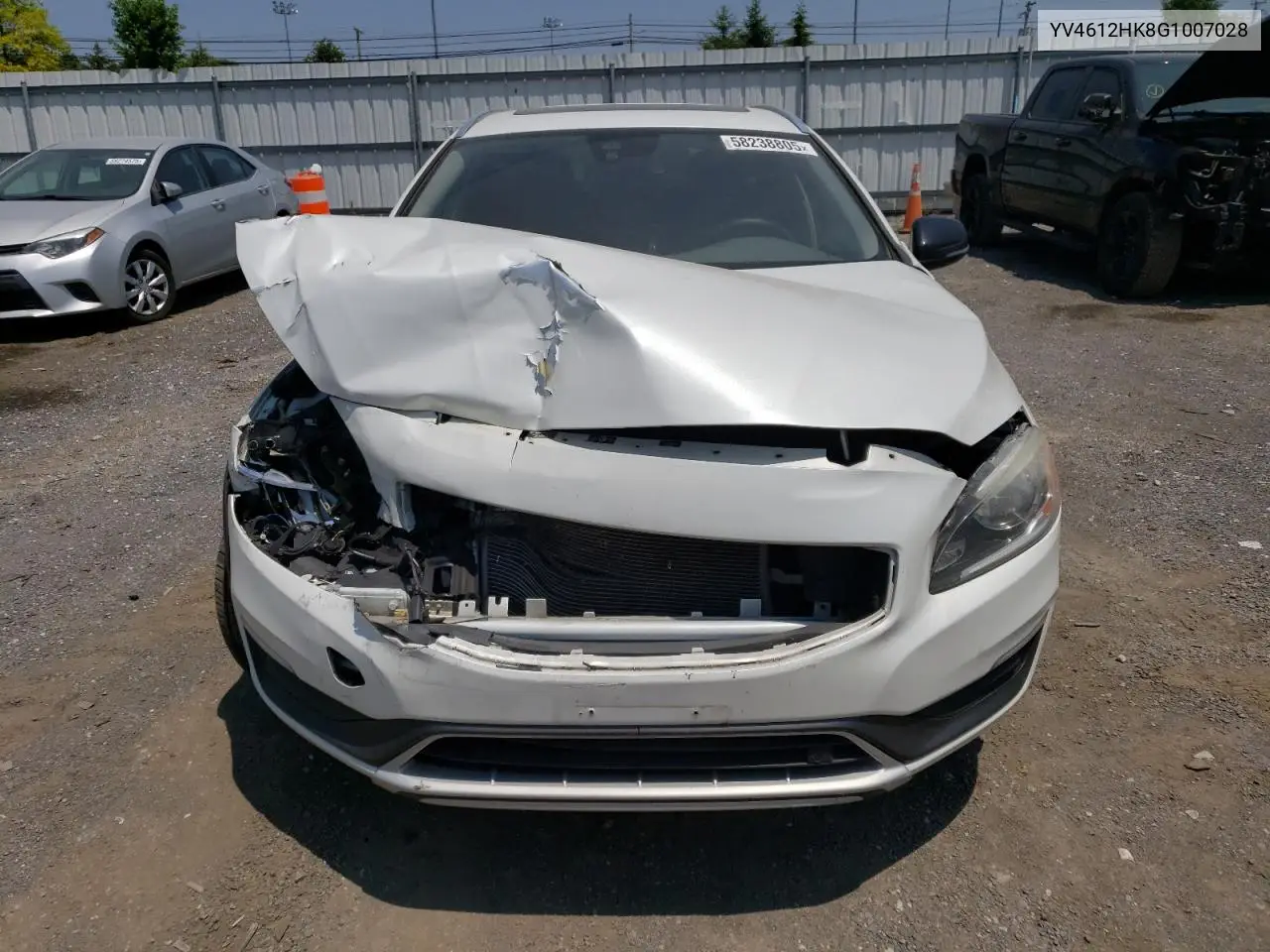 2016 Volvo V60 Cross Country Premier VIN: YV4612HK8G1007028 Lot: 58238805