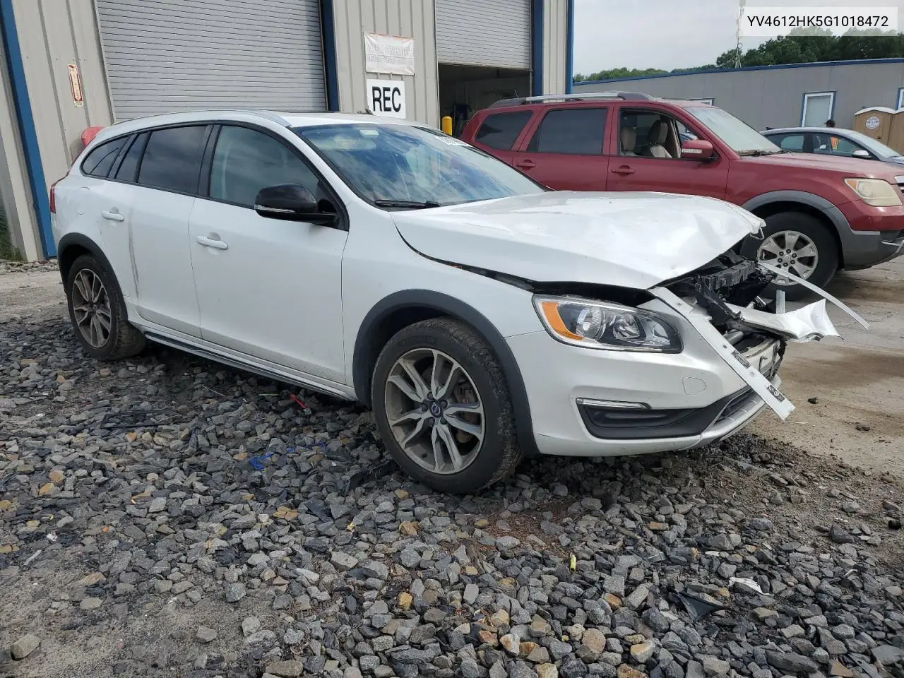 2016 Volvo V60 Cross Country Premier VIN: YV4612HK5G1018472 Lot: 62679965