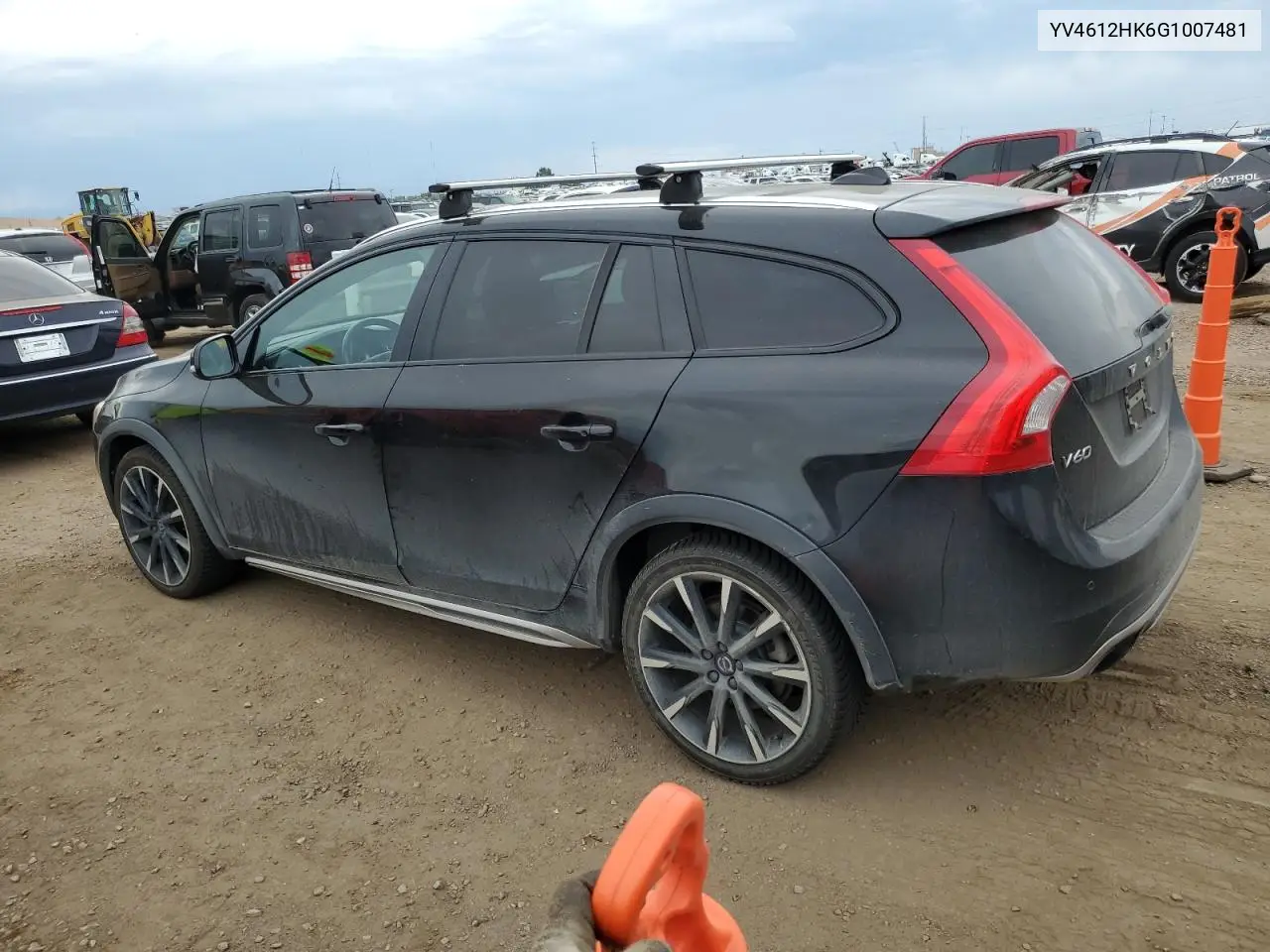 2016 Volvo V60 Cross Country Premier VIN: YV4612HK6G1007481 Lot: 63404115