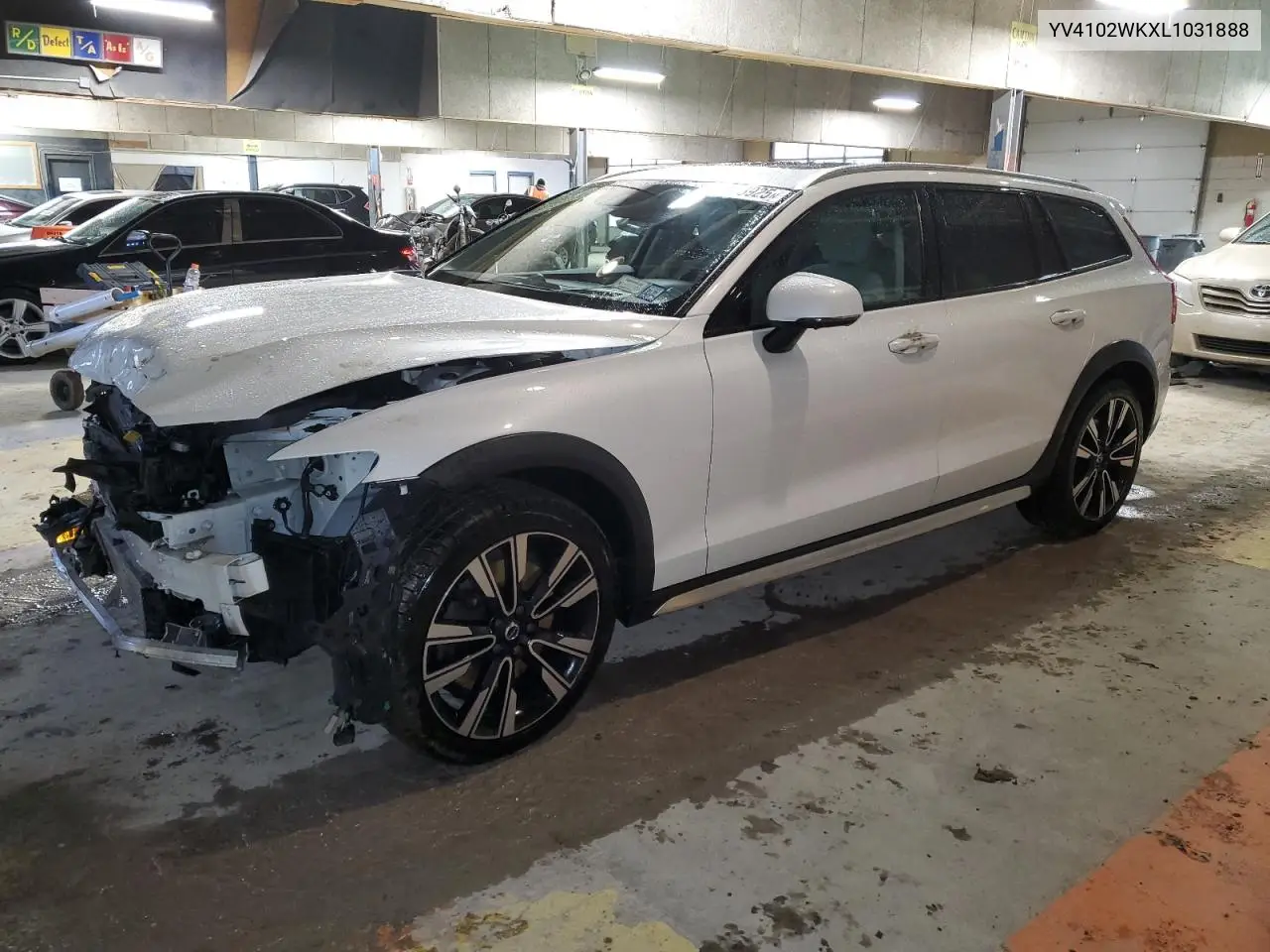 2020 Volvo V60 Cross Country T5 Momentum VIN: YV4102WKXL1031888 Lot: 47873925