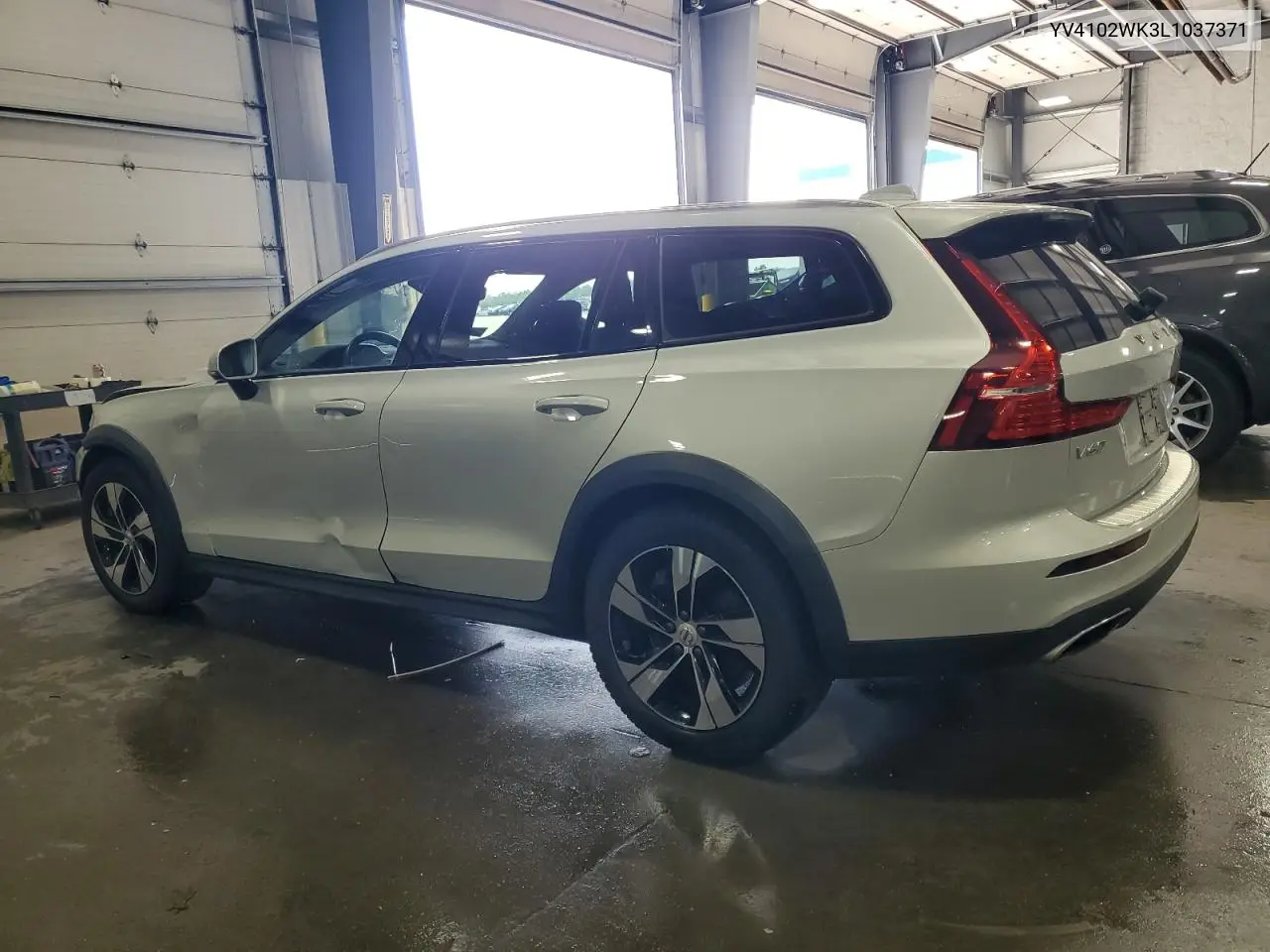 2020 Volvo V60 Cross Country T5 Momentum VIN: YV4102WK3L1037371 Lot: 54586775