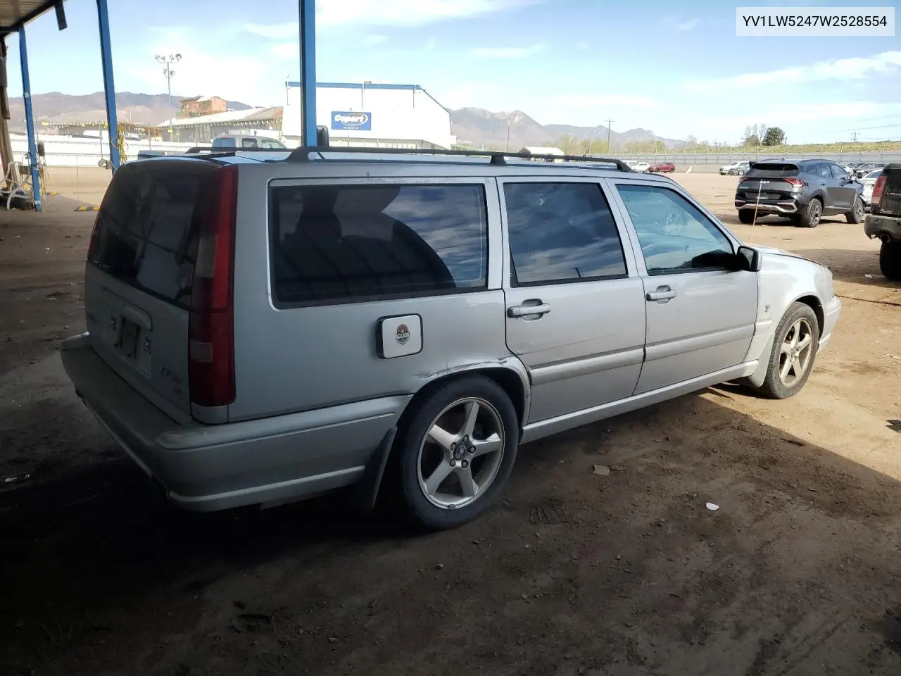 1998 Volvo V70 R VIN: YV1LW5247W2528554 Lot: 52813945