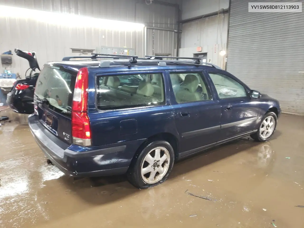 2001 Volvo V70 2.4T VIN: YV1SW58D812113903 Lot: 44798255