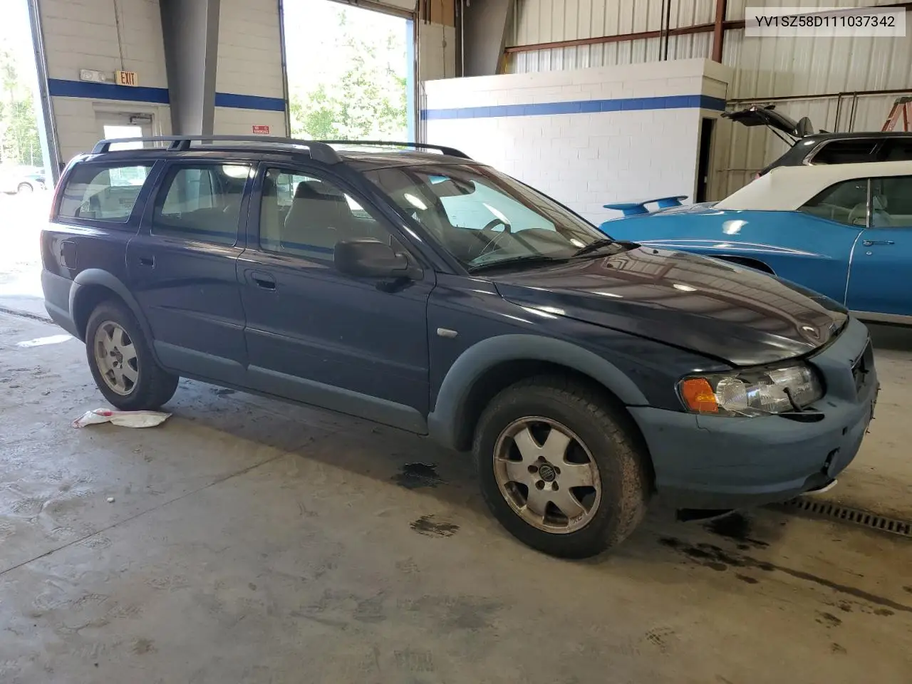 2001 Volvo V70 Xc VIN: YV1SZ58D111037342 Lot: 58832165