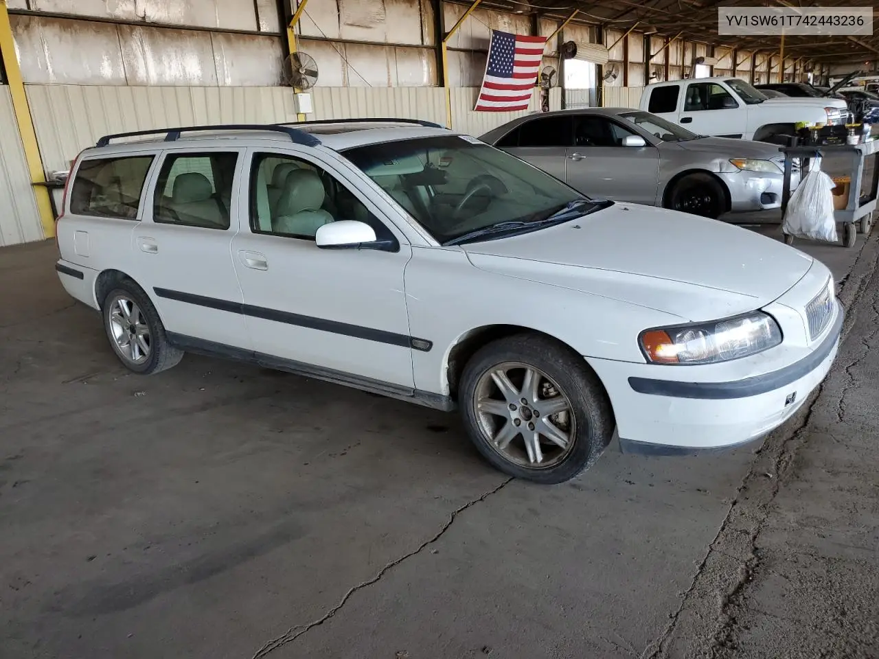 2004 Volvo V70 VIN: YV1SW61T742443236 Lot: 56626415