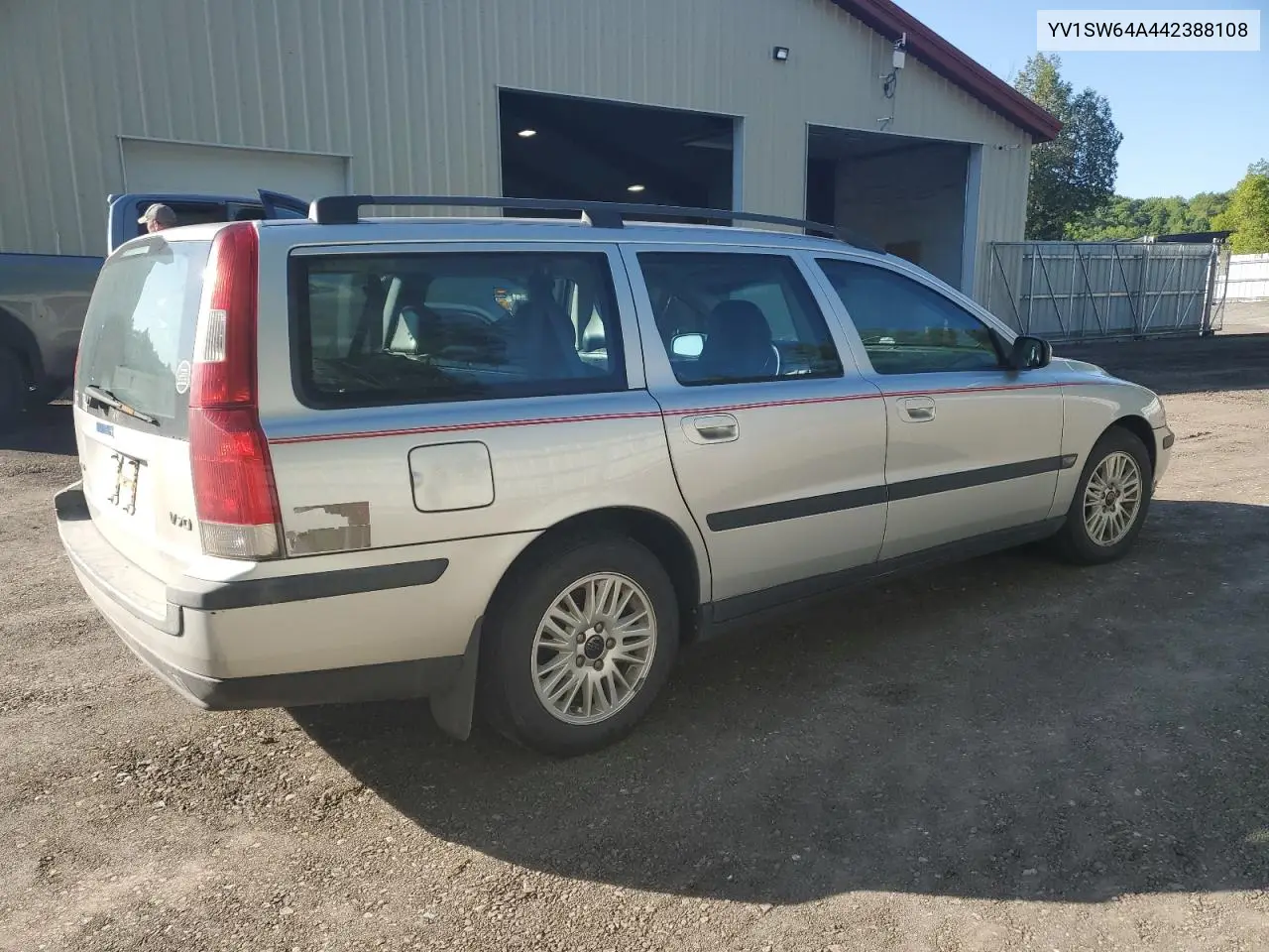 2004 Volvo V70 VIN: YV1SW64A442388108 Lot: 59290075