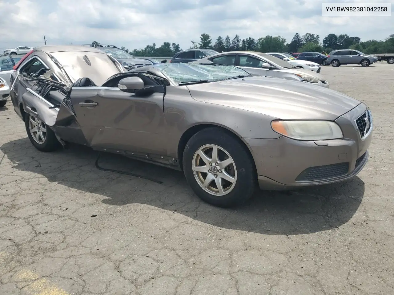 2008 Volvo V70 3.2 VIN: YV1BW982381042258 Lot: 62222905