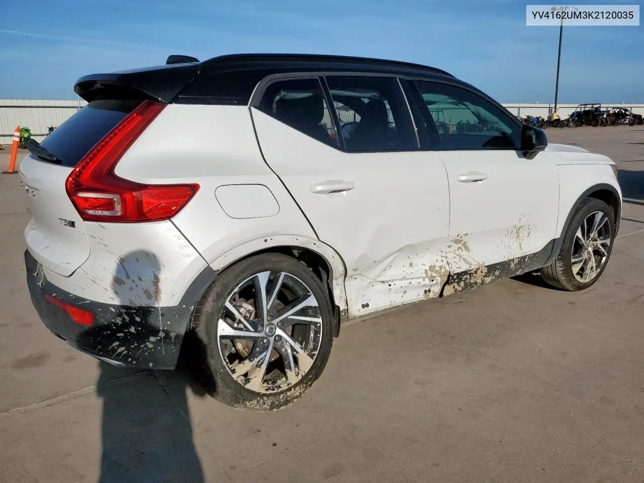 2019 Volvo Xc40 T5 R-Design VIN: YV4162UM3K2120035 Lot: 62772035