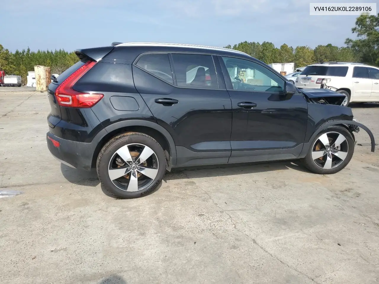 2020 Volvo Xc40 T5 Momentum VIN: YV4162UK0L2289106 Lot: 43910125
